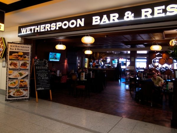 Gatwick 12.jpg Gatwick 12.jpg