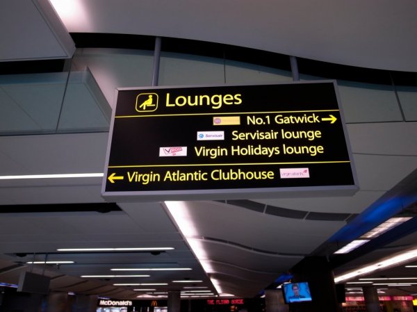 Gatwick 11.jpg Gatwick 11.jpg