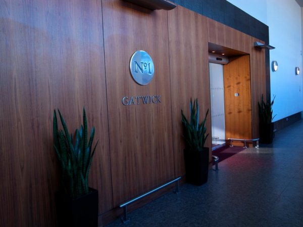 Gatwick 7.jpg Gatwick 7.jpg