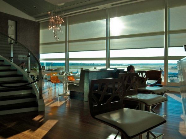 Gatwick 6.jpg Gatwick 6.jpg