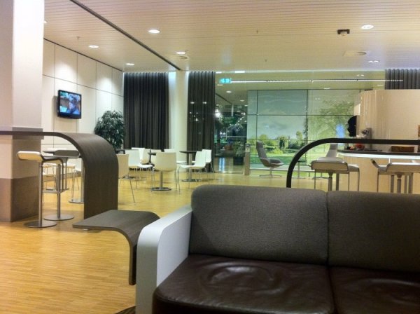 schiphol-lounge1.jpg
