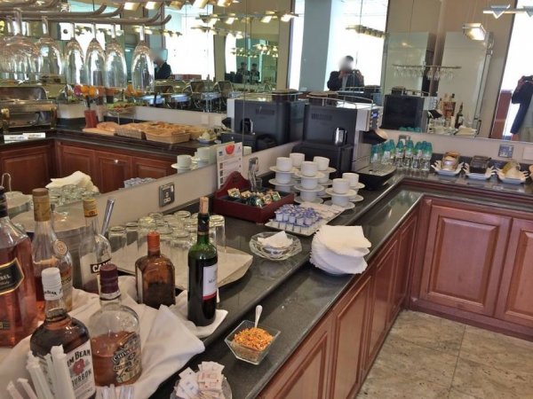 LotusLoungeColomboSriLankaAirport.jpg