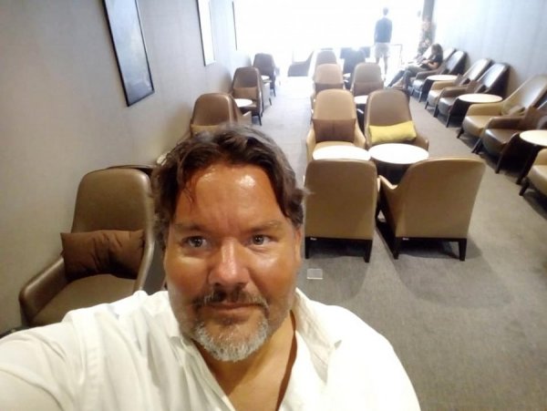 Thai Airways Lounge Phuket Airport ( Make Shift Lounge december 2019 ).jpg