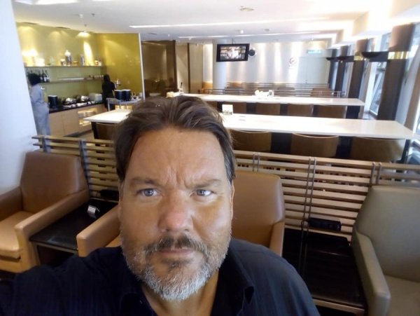 SingaporeAirlinesLoungeKualaLumpurAirport.jpg