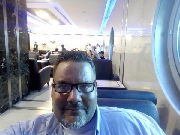 EgyptAirLoungeCairoAirport2.jpg