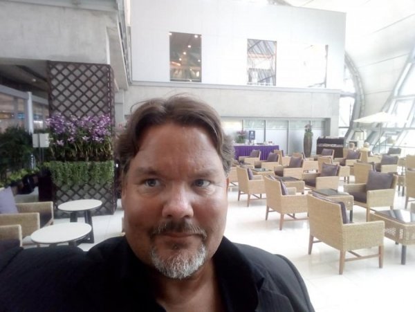 ThaiAirwaysLoungeSuvarnabhumiAirportDomestic.jpg