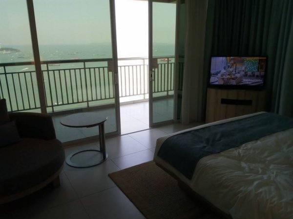 SuiteHolidayInnPattaya2.jpg