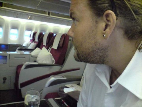 QatarAirwaysBusinessClass.jpg