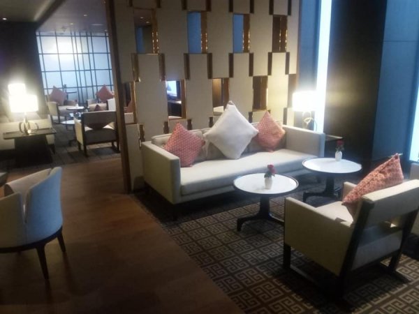 DhakaInterContinentalClubLounge1.jpg