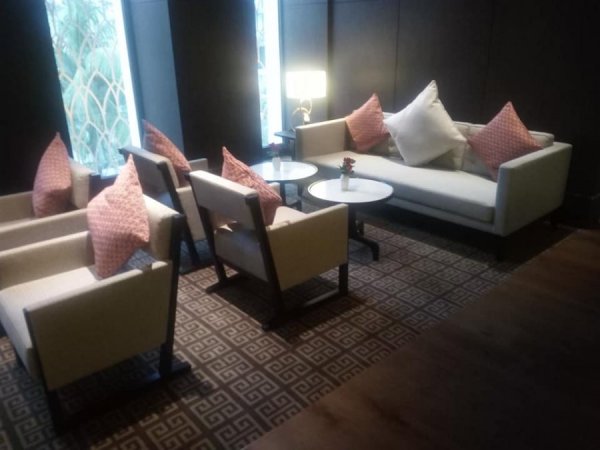 DhakaInterContinentalClubLounge3.jpg