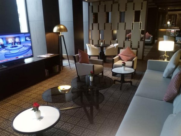 DhakaInterContinentalClubLounge4.jpg