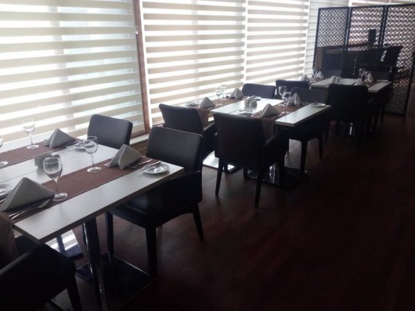 MinskCrownePlazaClubLounge3.jpg