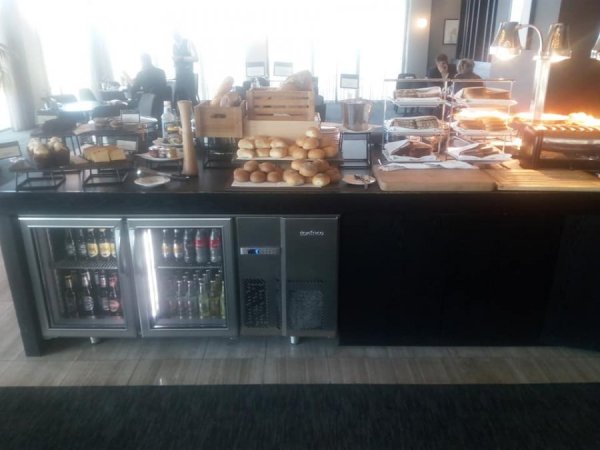 MaltaInterContinentalClubLoungewithamazingterrace8.jpg