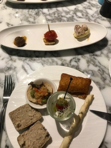 InterContinentalKualaLumpurClubLounge4.jpg
