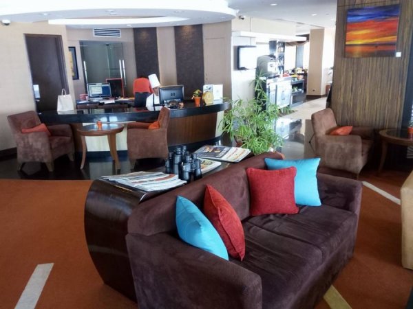 ClubLoungeJenHotelManila5.jpg
