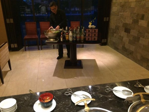 InterContinentalHanoiWestlakeClubLounge6.jpg