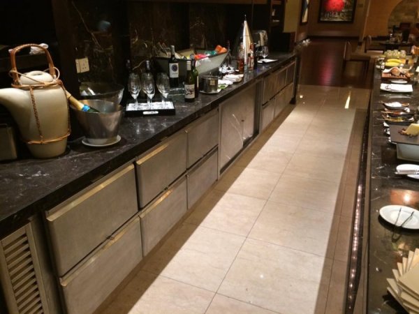 InterContinentalHanoiWestlakeClubLounge10.jpg