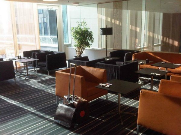 CopenhagenCrownePlazaClubLounge13.jpg