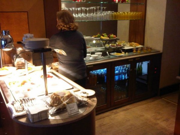 PragInterContinentalClubLounge7.jpg