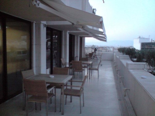 AthenInterContinentalClubLoungeTerrace1.jpg