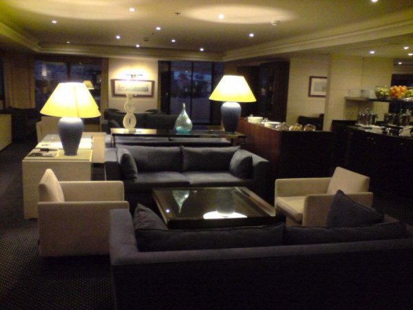 AthenInterContinentalClubLounge1.jpg
