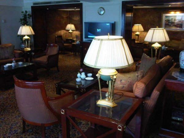 CairoInterContinentalSemiramisClubLounge2.jpg