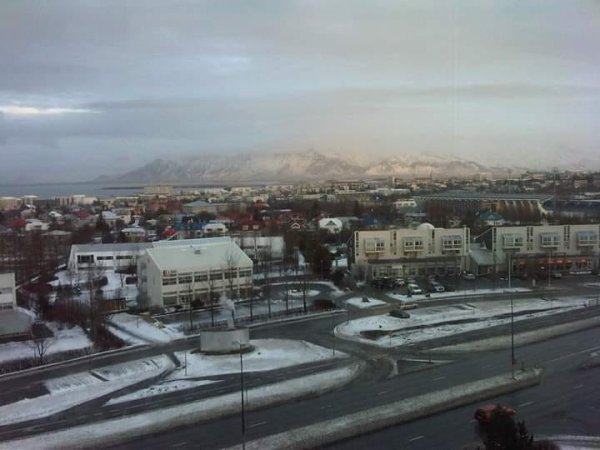 HiltonReykjavikExecutiveLoungeStunningView1.jpg