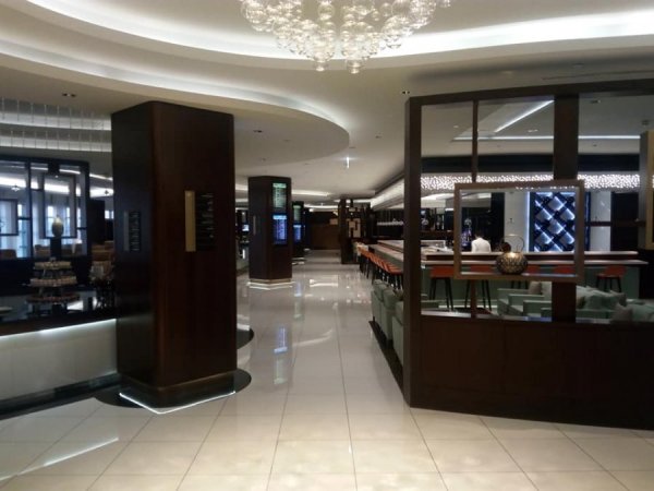 EtihadAirwaysLoungeAbuDhabiAirport3.jpg