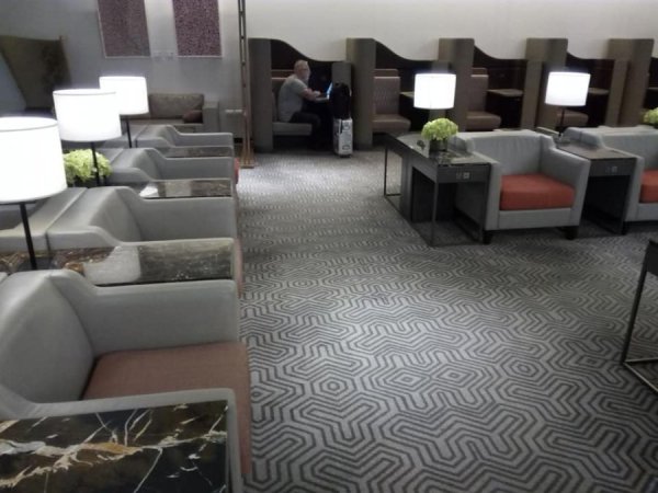 SingaporeAirlinesLoungeManilaAirport1.jpg