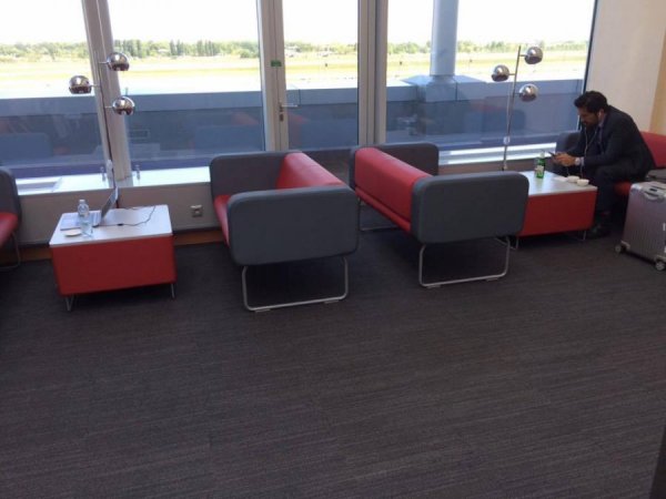 LoungeKievAirport3.jpg