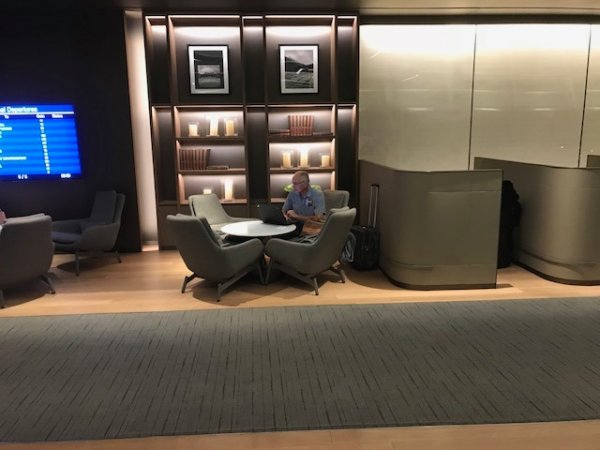 AsianaLoungeSeoulAirport1.jpg