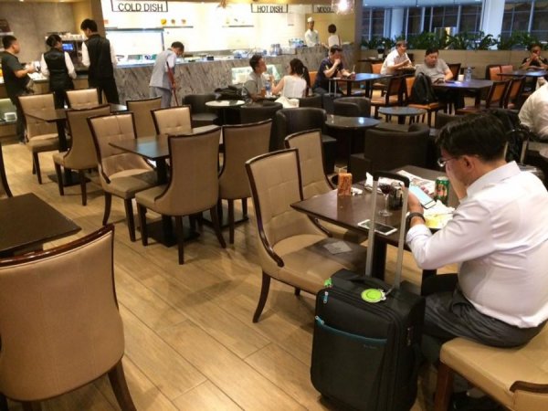 PlazaPremiumLoungeMacau4.jpg