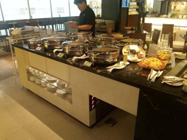 SingaporeAirlinesSilverKrisLoungeSuvarnabhumiAirportBangkok4.jpg