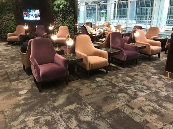 ThaiAirwaysPrestigeLoungeSuvarnabhumiAirportBangkok2.jpg