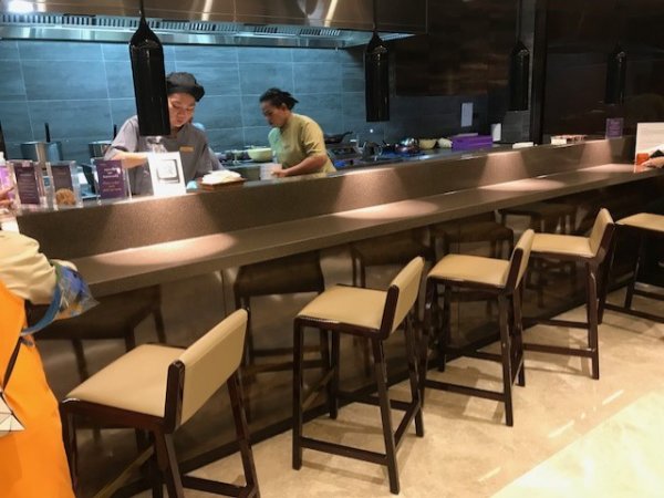 ThaiAirwaysPrestigeLoungeSuvarnabhumiAirportBangkok4.jpg
