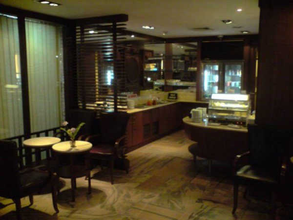 ThaiAirwaysLoungeKatmandu1.jpg