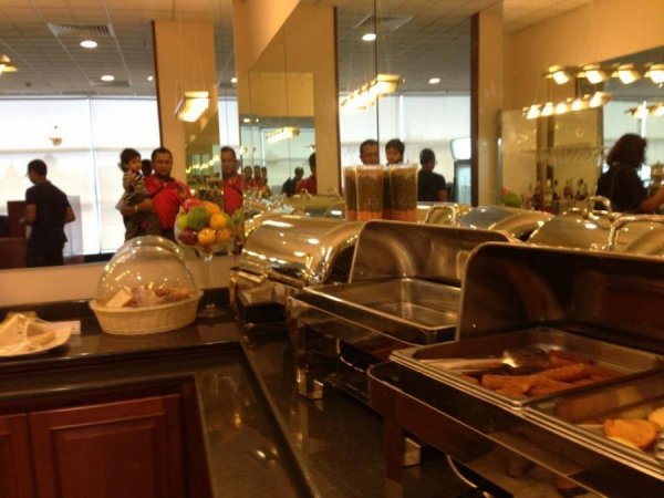 LoungeColomboSriLankaAirport4.jpg
