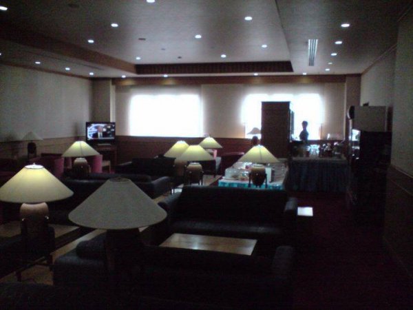 LoungeVientianeAirport2.jpg