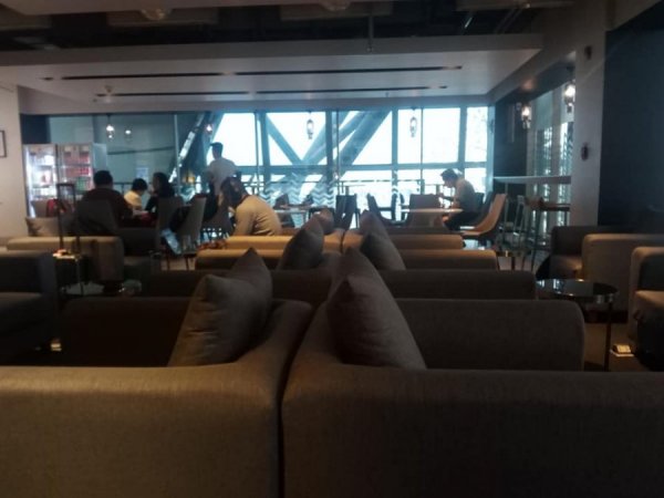 OtherMiracleLoungeSuvarnabhumiAirportBangkok2.jpg