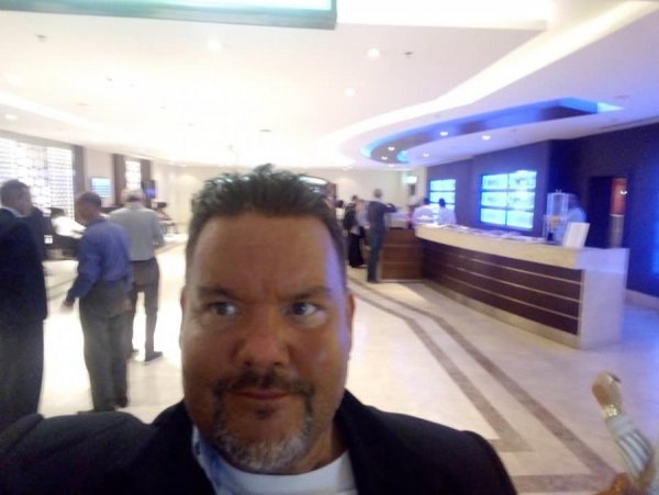 EgyptAirLongeTerminal2.jpg