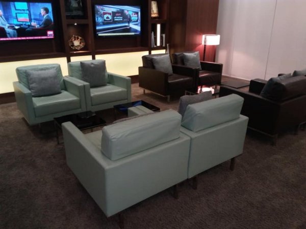 EtihadAirwaysArrivelLoungeAbuDhabiAirport1.jpg