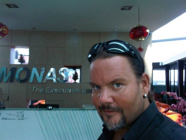MonasLoungeJakartaAirport.jpg