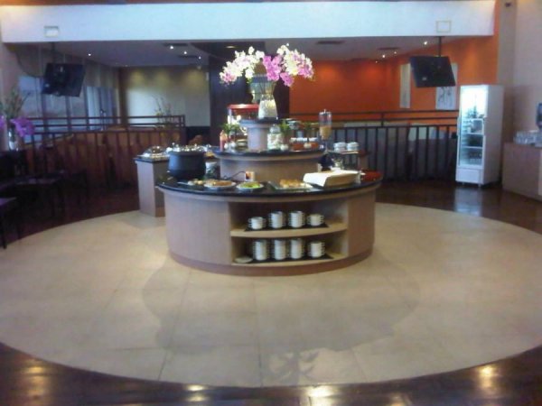 OtherLoungeDenpasarAirport1.jpg