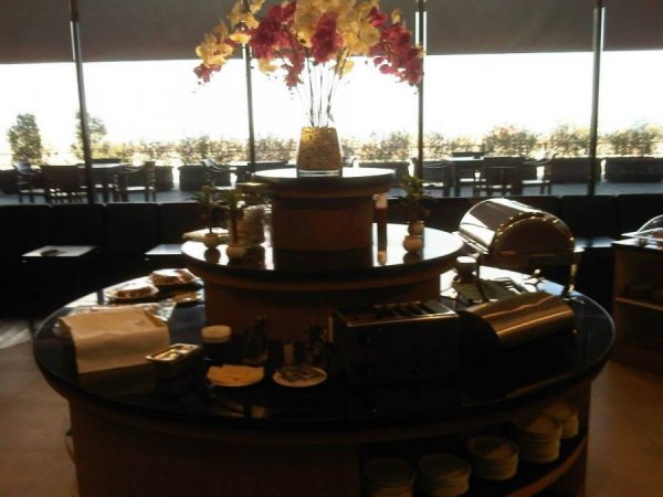 OtherLoungeDenpasarAirport3.jpg