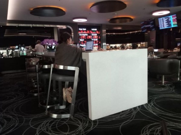 EvaAirLoungeSuvarnabhumiAirportBangkok1.jpg