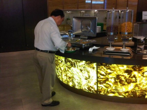 EvaAirStarLoungeTaipeiAirport3.jpg