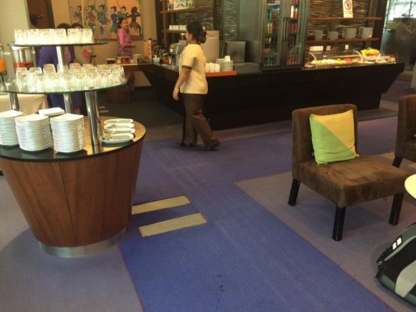 ThaiAirwaysDomesticLoungeSuvarnabhumiAirportBangkok4.jpg