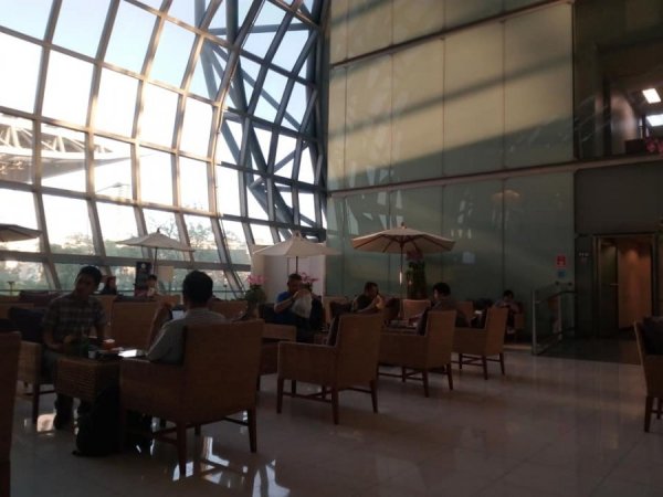 ThaiAirwaysDomesticLoungeSuvarnabhumiAirportBangkok1.jpg