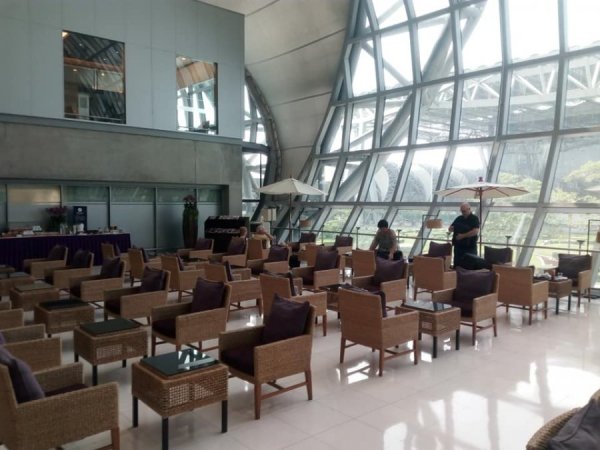 ThaiAirwaysDomesticLoungeSuvarnabhumiAirportBangkok2.jpg