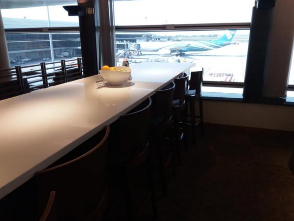 SingaporeAirlinesSilverKrisLoungeKualaLumpurAirport1.jpg